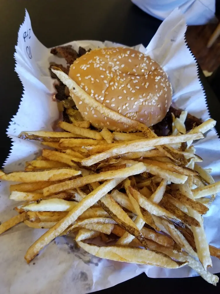 Cheeseburger with Fries